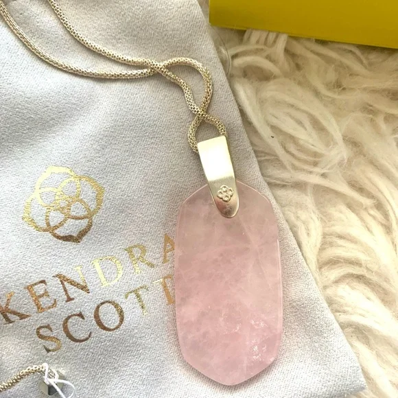 NWT Kendra Scott Inez Pink Quartz Necklace - Picture 2 of 5